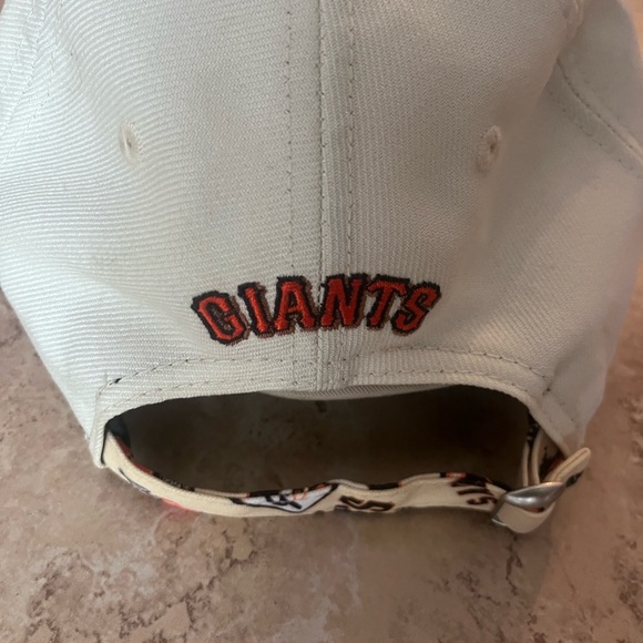 New Era San Francisco Giants Cap - Never Worn - Picture 2 of 7